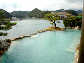 南紀勝浦温泉-ホテル中の島-温泉を楽しむ