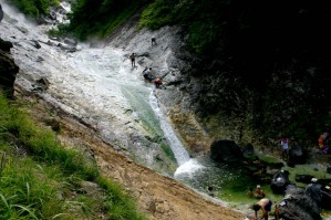 カムイワッカ湯の滝9